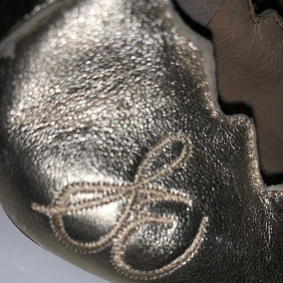 Sam Edelman Augusta Gold Metallic Leather Flats - Picture 3 of 7